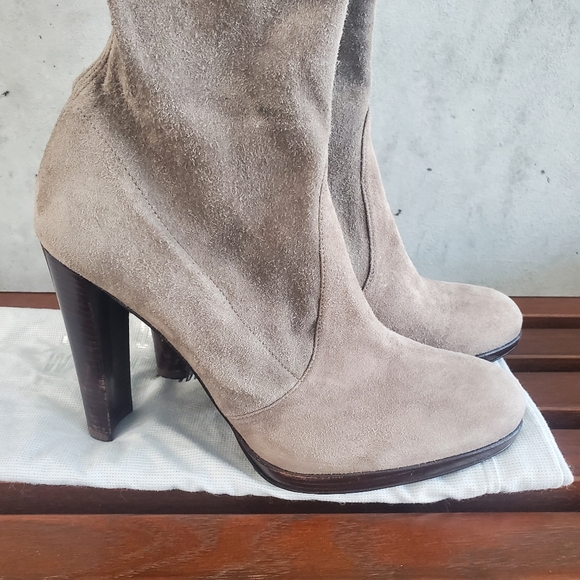 Stuart Weitzman Highland over the knew boots - Picture 7 of 12